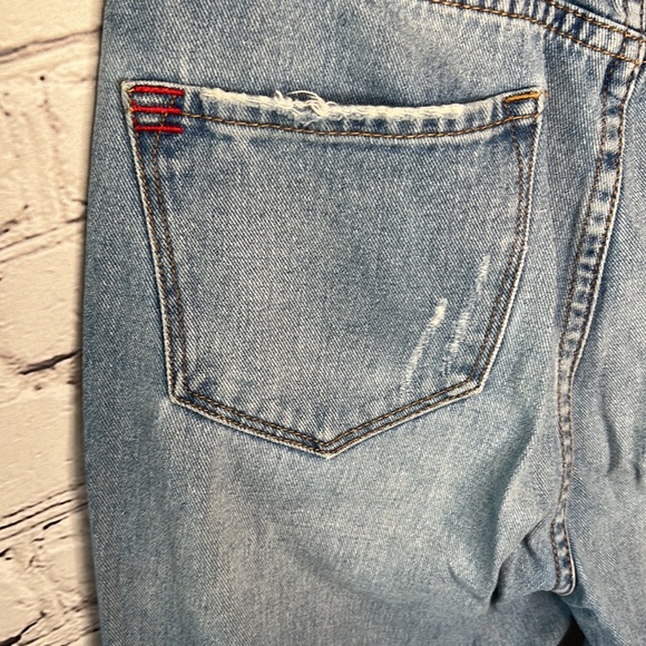 BDG Urban Outfitters high rise waist mom jean boyfriend cuffed distressed hole - Picture 6 of 11